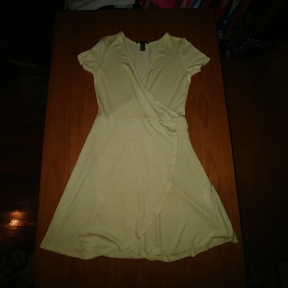 Forever 21 pastel yellow faux wrap dress M NWOT